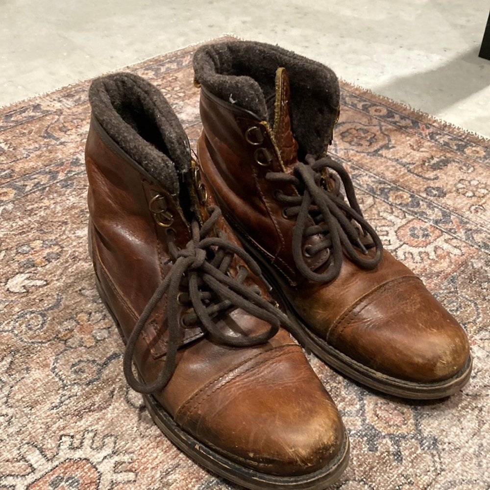 Brown tie up boots